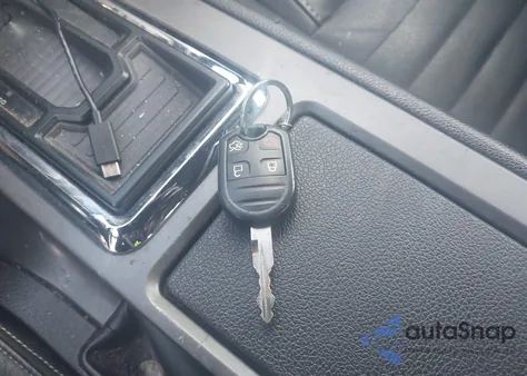 2014 Ford Mustang V6 Premium из США, поврежденный, VIN 1ZVBP8EM7E5271983